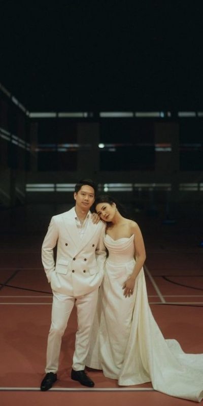 g_p_o_potret_prewedding_valencia_tanoe_dan_kevin_sanjaya_romantis_di_lapangan_badminton_kevin_sanjaya_valencia_tanoe-20230307-008-non_fotografer_kly